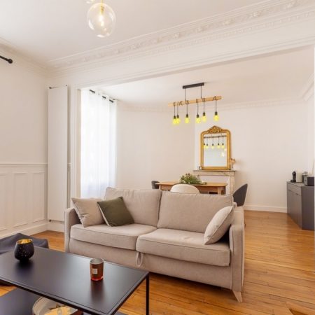 Rénovation d'un appartement haussmannien à Boulogne-Billancourt par MH DECO